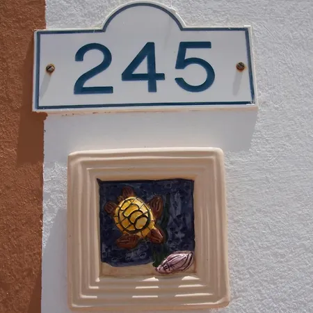 Apartamento Castillo Apartment- Puerta Del Sol 245 *